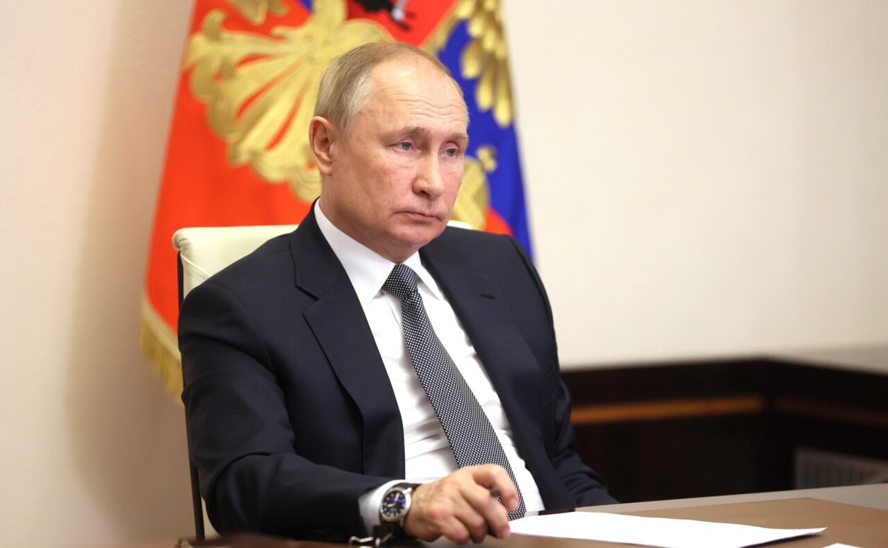 Президент России осуществил перестановки в федеральном правительстве