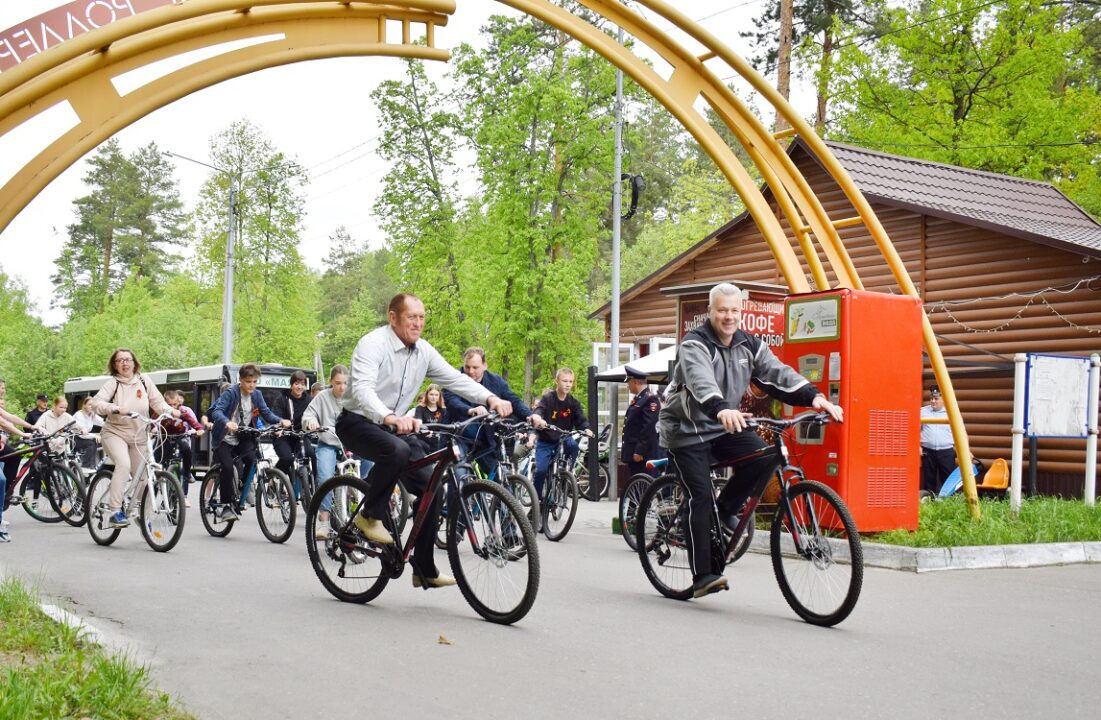 Пензенские полицейские и общественники организовали велопробег для школьников