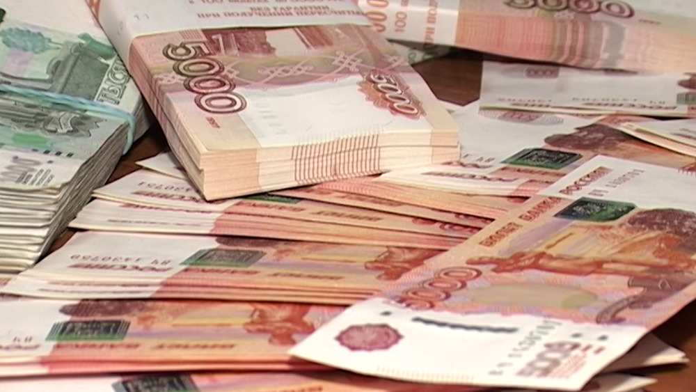 Пензячка, поверив в безопасность счета, перевела телефонным аферистам около 7 млн. рублей