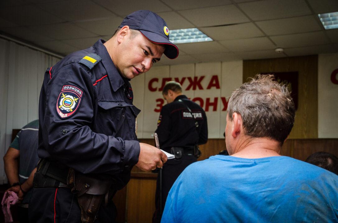 В Наровчатском районе полицейские установили мужчину, который в период нереста незаконно выловил рыбу сетями