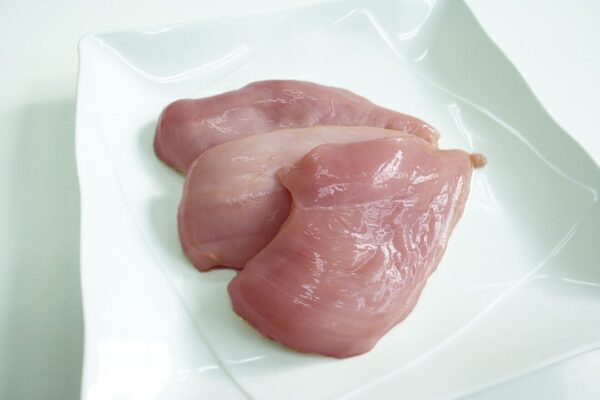 В РФ намерены увеличить объемы мяса птицы на рынке