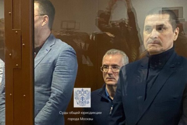Экс-губернатор Белозерцев осужден на 12 лет за взятки