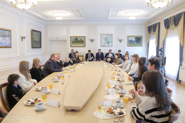 Губернатор встретился с родственниками погибших в ходе СВО пензенцев