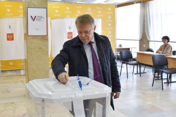 Глава Пензы проголосовал на президентских выборах
