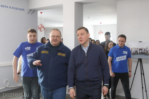 Мельниченко рассказал Турчаку о волонтерской помощи бойцам СВО