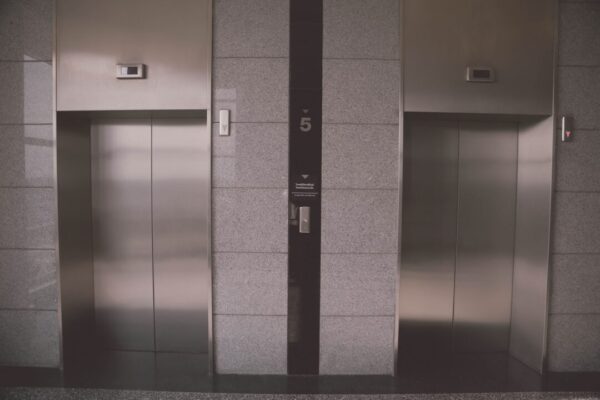 В Пензенской области за год планируют отремонтировать 114 лифтов